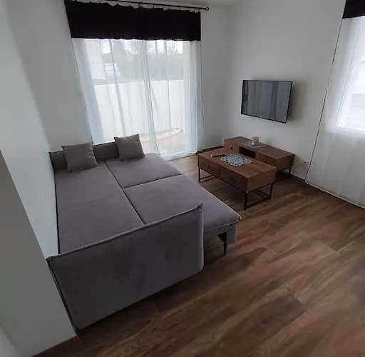 Maison Individuelle, A 5 Km Du Puy Du Fou * Chambretaud